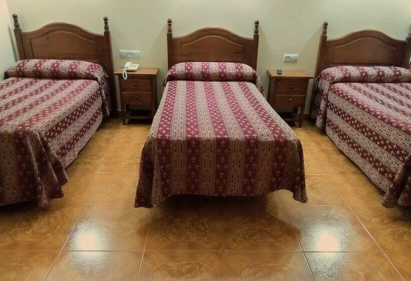 スタンダードトリプルルーム, Hostal Bellido