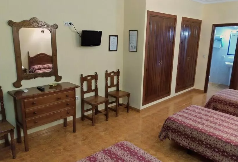 スタンダード４人部屋, Hostal Bellido