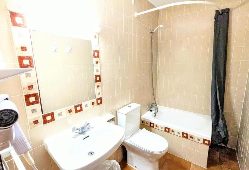 اتاق استاندارد, Don Carlos