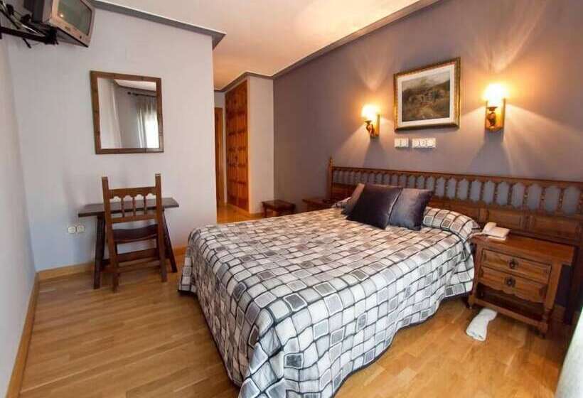 스탠다드 룸, Hostal Gran Duque