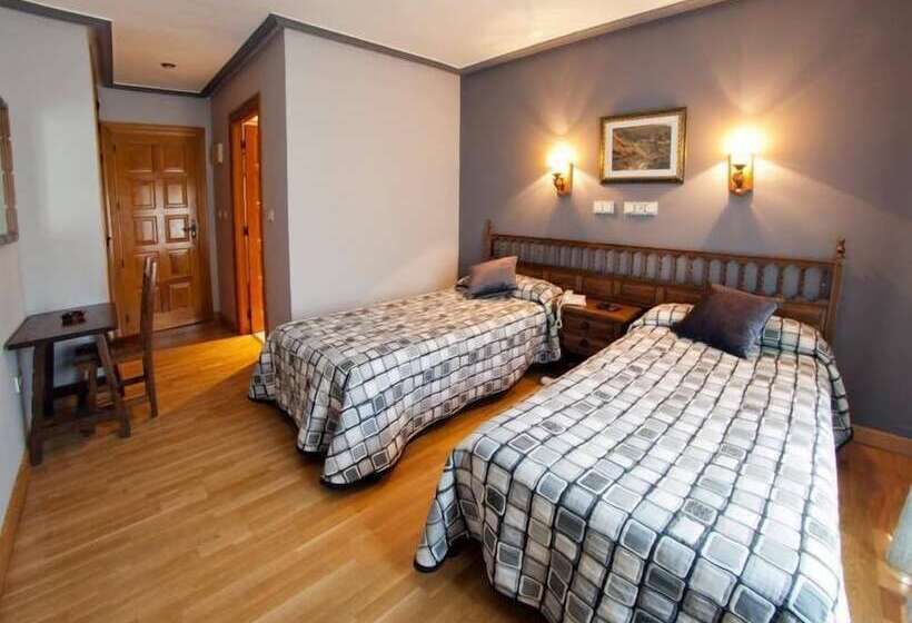 스탠다드 룸, Hostal Gran Duque