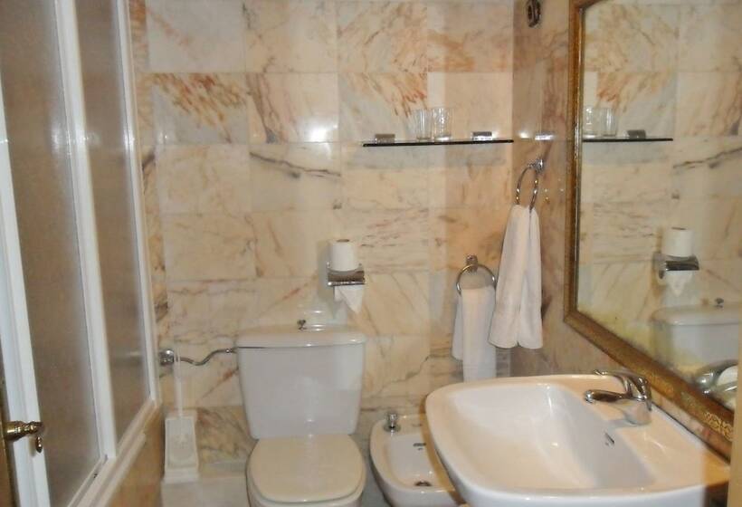 标准三人间, Barbacedo