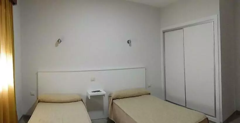 Standart Oda, Hostal Arias