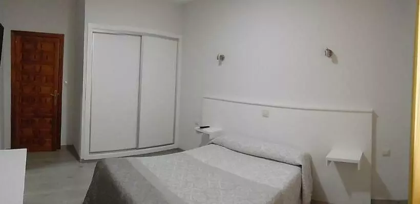 Standart Oda, Hostal Arias