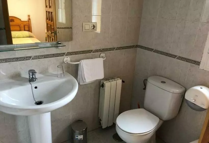 Standart Tek Kişilik Oda, Hostal Arias