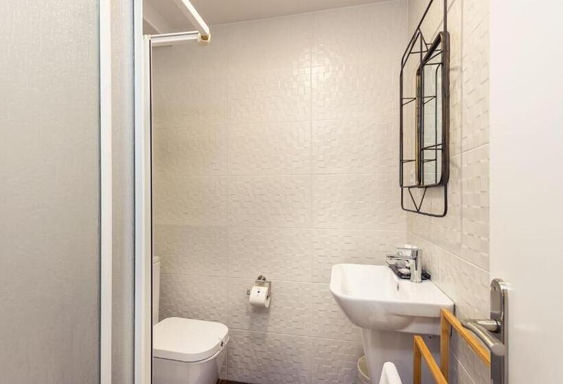 海景标准间带阳台, Hostal Chelsea