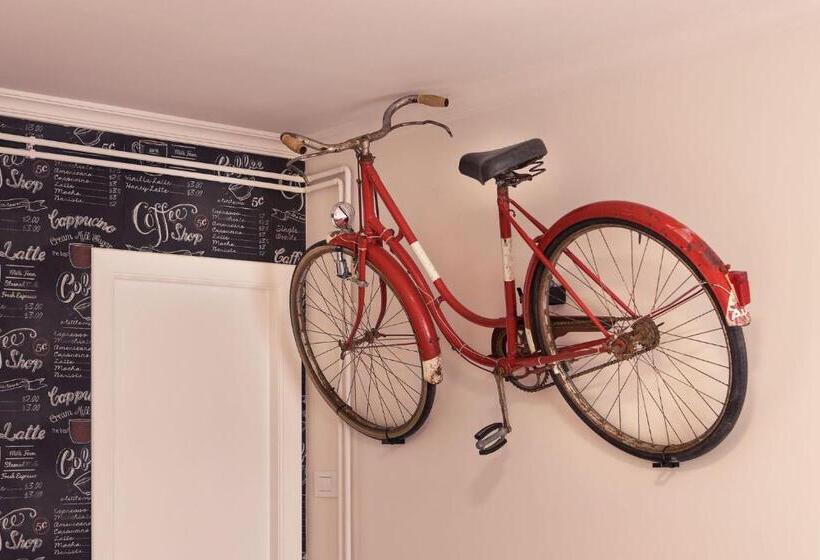 海景标准间带阳台, Hostal Chelsea