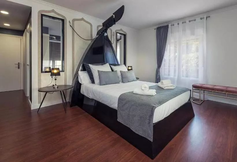 سوییت با چشم‌انداز دریا, Hostal Chelsea