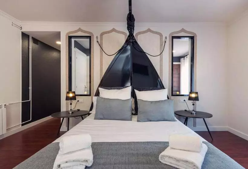 سوییت با چشم‌انداز دریا, Hostal Chelsea