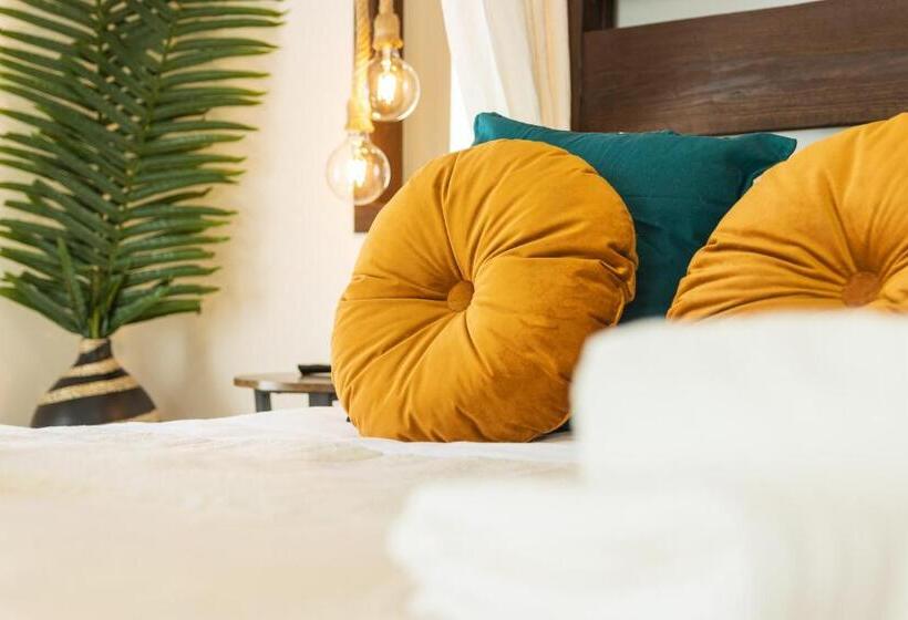 标准间带阳台, Hostal Chelsea