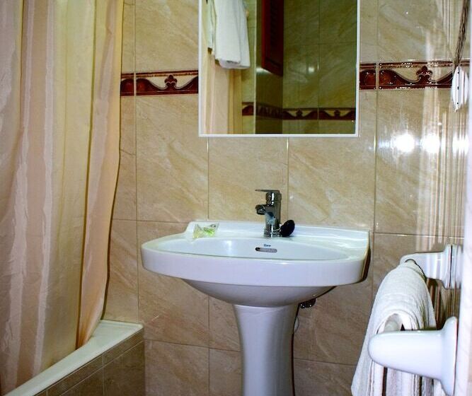 اتاق استاندارد یک نفره, Hostal Horizonte