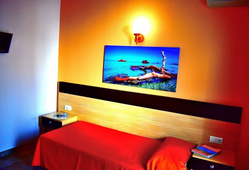 اتاق استاندارد یک نفره, Hostal Horizonte