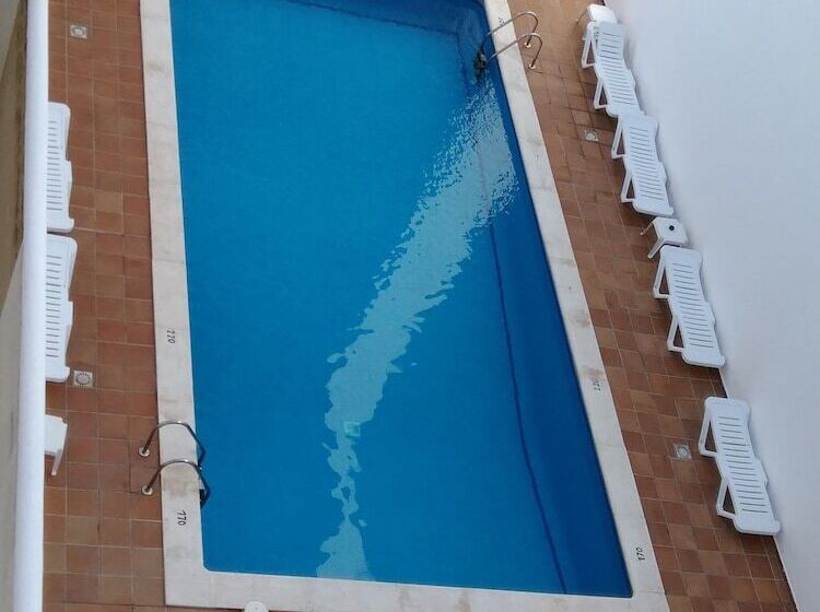 اتاق استاندارد سه نفره, Hostal Horizonte