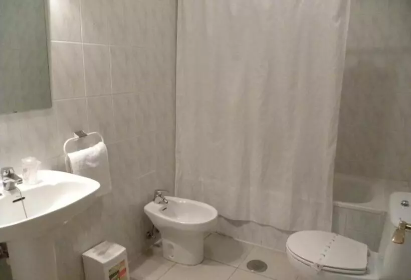 スタンダードトリプルルーム, Hostal Las Fuentes