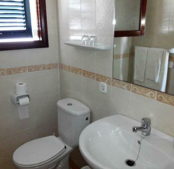 اتاق استاندارد با بالکن, Boutique Hostal Mistral