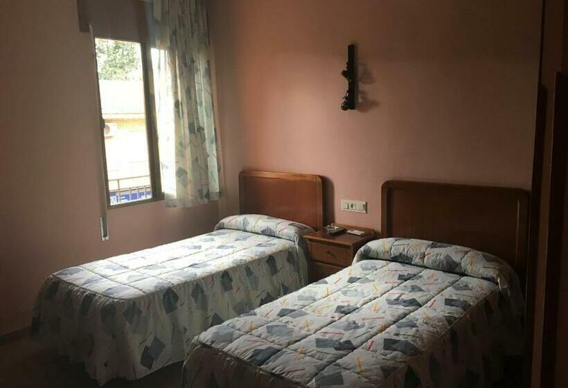 Номер Стандарт, Hostal Moraleda