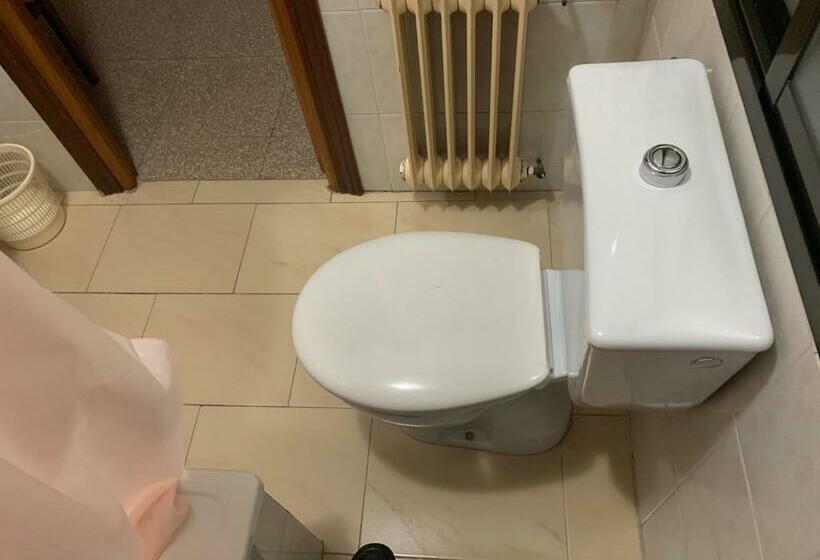 Номер Стандарт, Hostal Moraleda