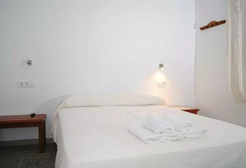 スタンダードルーム, Hostal Paris Ciutadella