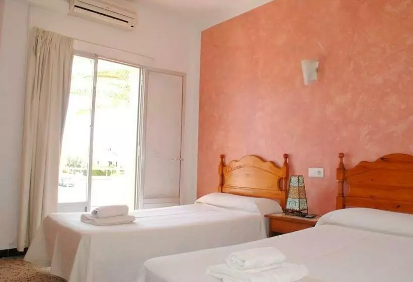 スタンダードルーム, Hostal Paris Ciutadella