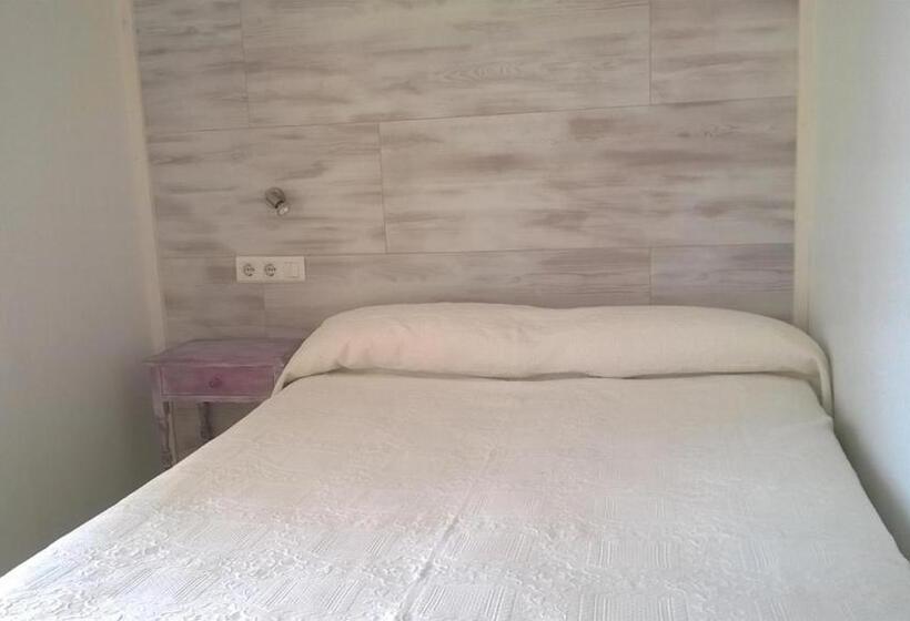 带露台的单人间, Hostal Paris Ciutadella