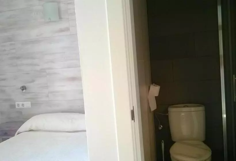 テラス付きシングルルーム, Hostal Paris Ciutadella