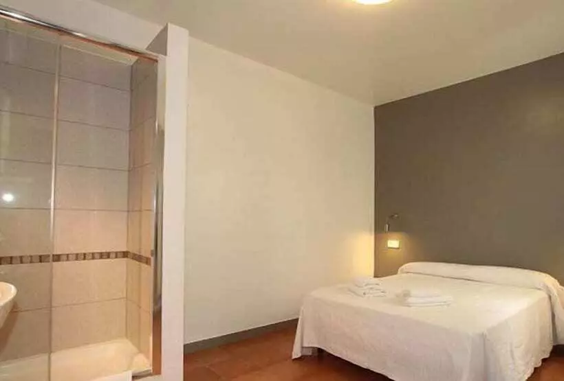 اتاق استاندارد با سرویس بهداشتی مشترک, Hostal Ripoll Ibiza