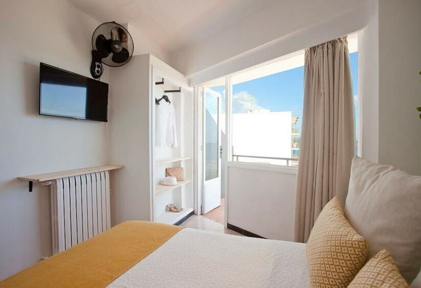 Номер Стандарт Боковой Вид на Море, Pinomar