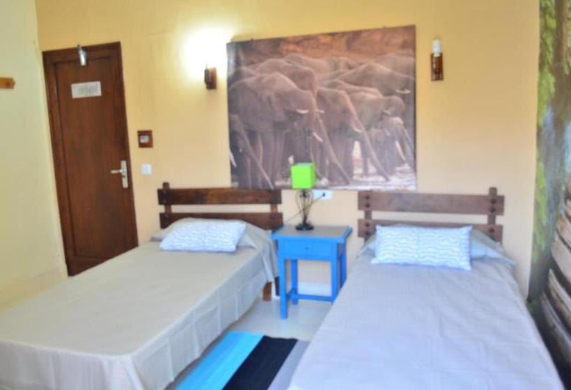 اتاق استاندارد یک نفره, Residencia Santiago Mallorca