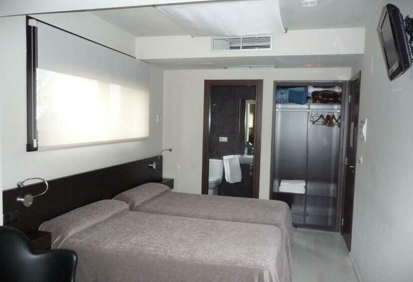 스탠다드 룸 더블 침대 2개, Pensión Restaurante O Retiro