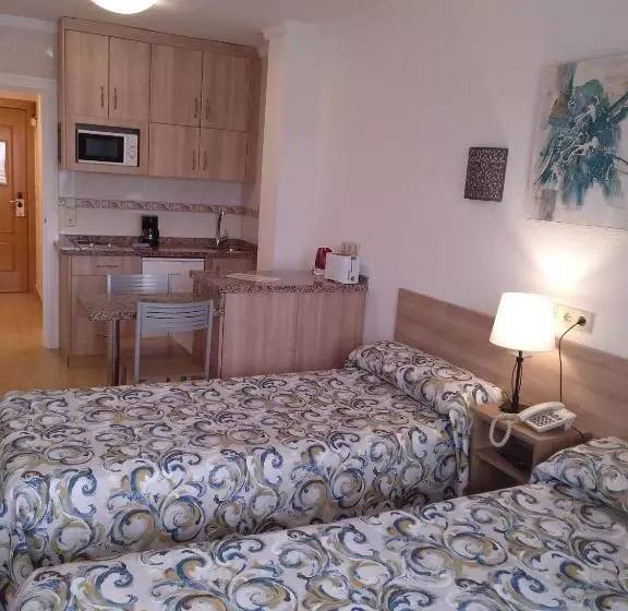 استودیوی استاندارد با چشم‌انداز دریا, Apartamentos Stella Maris