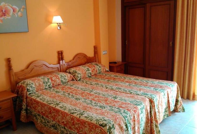 اتاق استاندارد, Hostal Italia