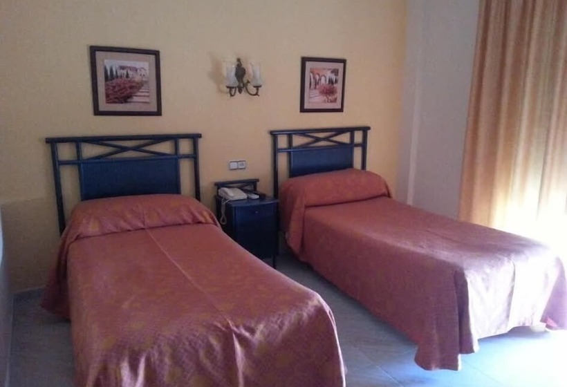 اتاق استاندارد, Hostal Italia