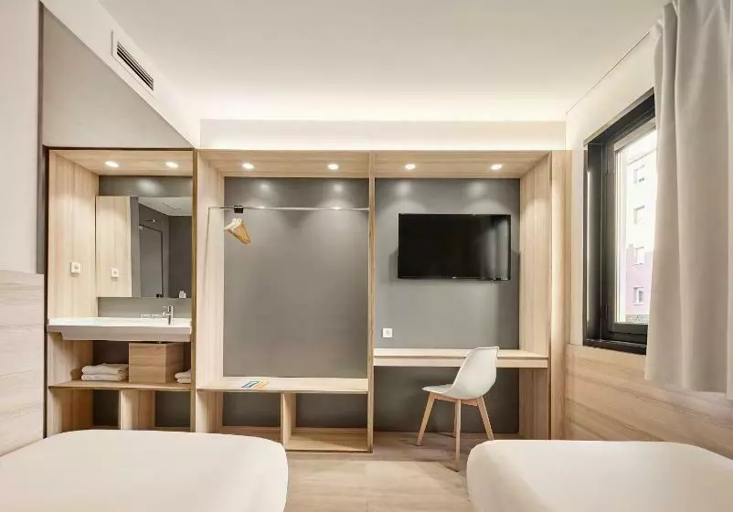 اتاق استاندارد یک نفره, Hostal Lami