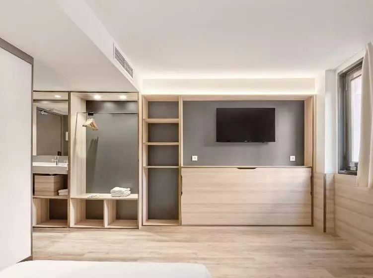 اتاق استاندارد سه نفره, Hostal Lami