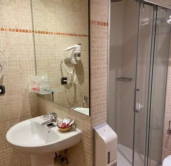 اتاق استاندارد, Hostal Montaña