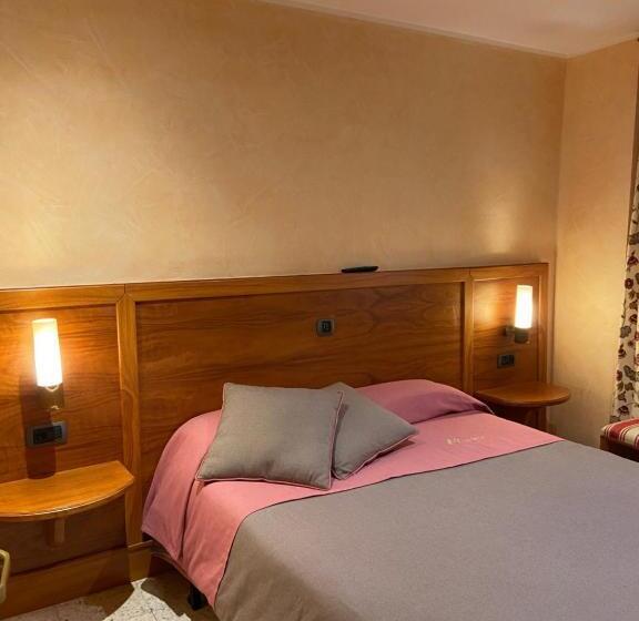 Номер Стандарт, Hostal Montaña