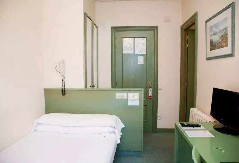 اتاق عادی یک تخته, Hostal Navarra