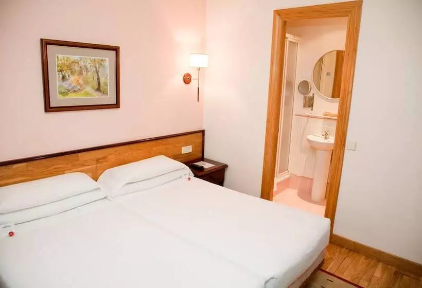 اتاق استاندارد با بالکن, Hostal Navarra