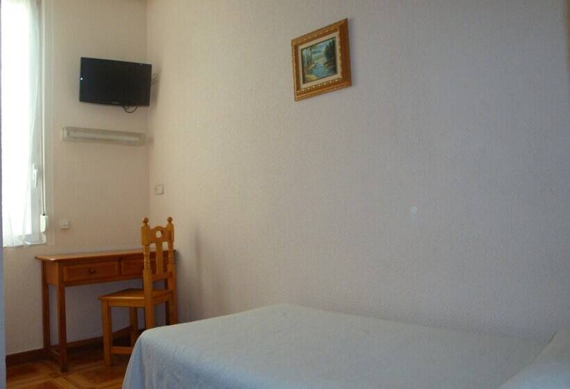 اتاق استاندارد یک نفره, Hostal Zamora