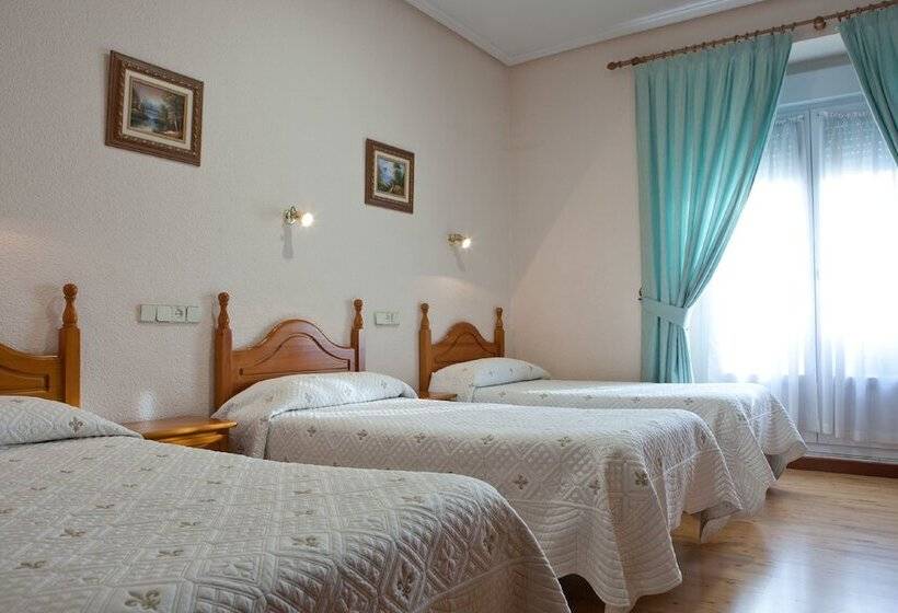 اتاق استاندارد سه نفره, Hostal Zamora
