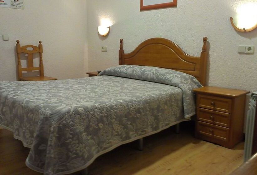 اتاق عادی, Hostal Zamora