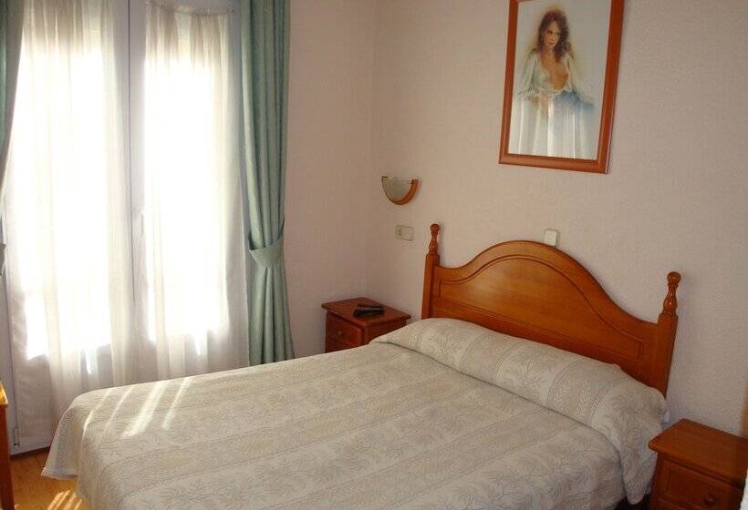 اتاق عادی, Hostal Zamora