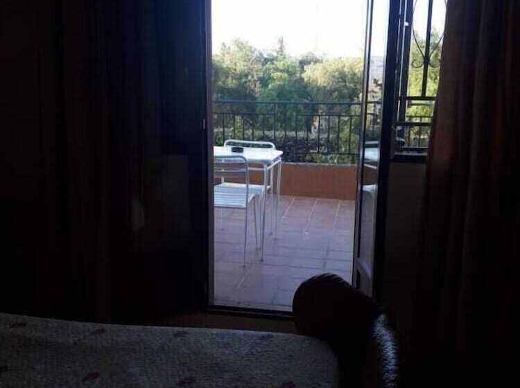 Номер Стандарт, Escua