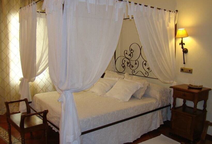 Номер Superior, Escua