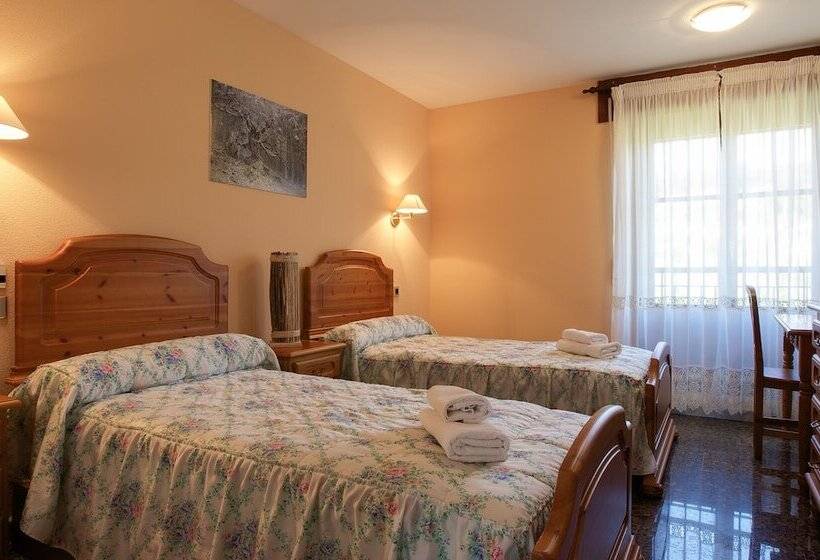 Quarto Triplo Estandar, Hostal Casa Ramón