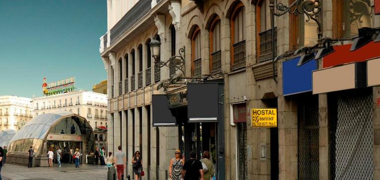 Camera Quadrupla Standard, Hostal Guerra