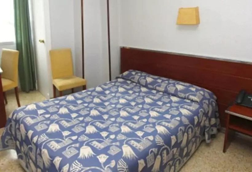 اتاق استاندارد یک نفره, Hostal La Parrilla