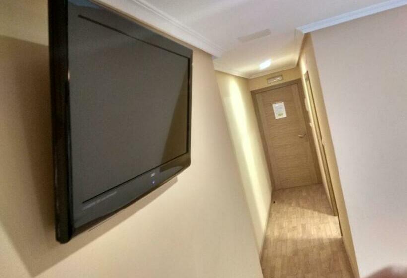 חדר סטנדרט עם מרפסת, Hostal Lido