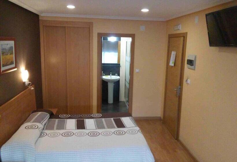 חדר סטנדרט עם מרפסת, Hostal Lido