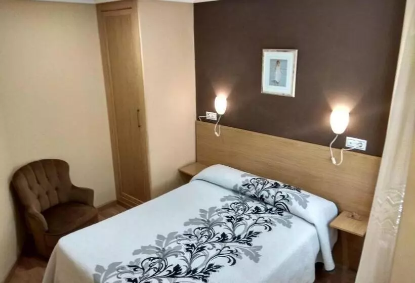 اتاق استاندارد یک نفره, Hostal Lido